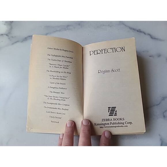 Perfection by Regina Scott (2003, Mass Market) - Picture 3 of 10